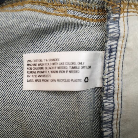 NWT Universal Thread Ladies Size 24W Medium Wash High Rise A-line Jean Shorts - Picture 6 of 16